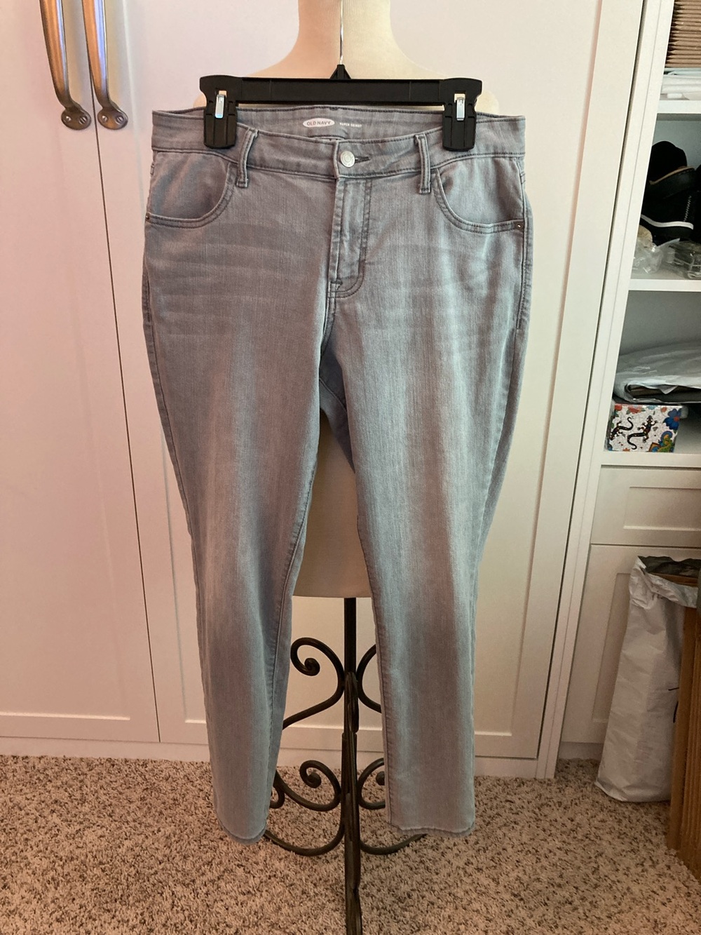 Old Navy gray stretchy skinny jeans